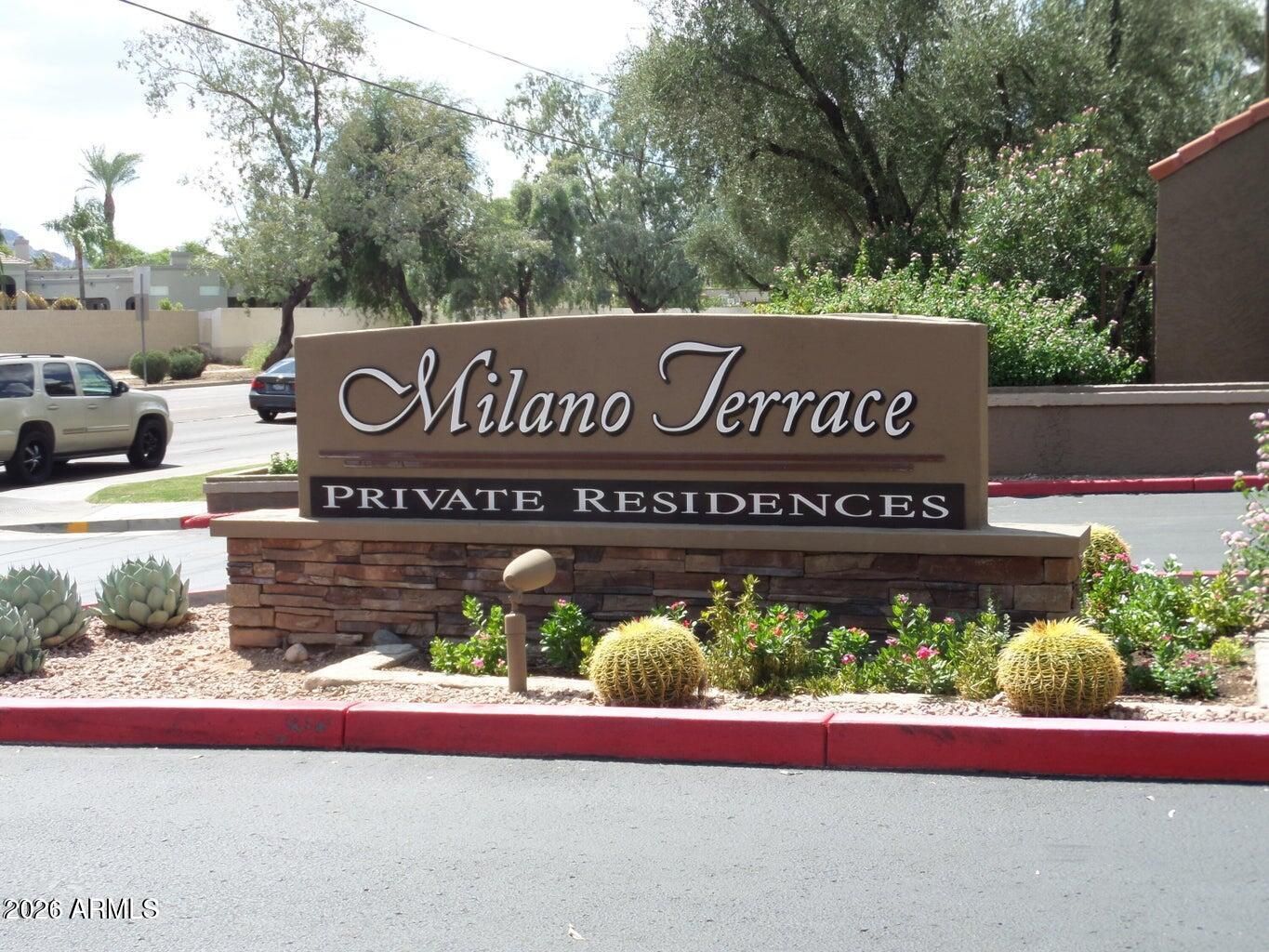 5122 E Shea Boulevard 2011