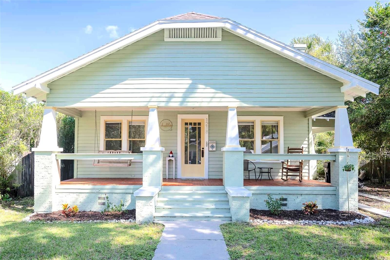 1218 E Powhatan Avenue