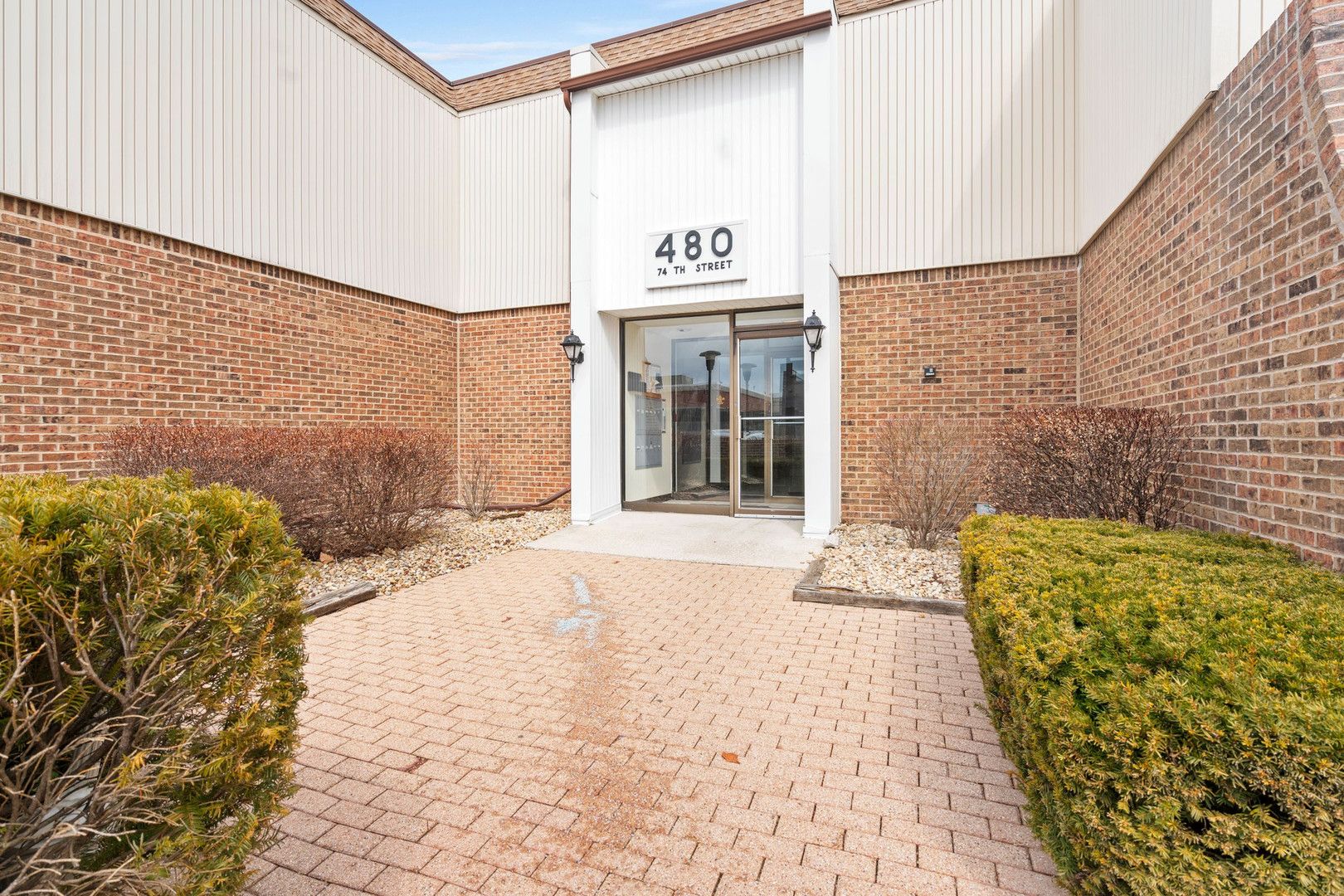 480 74th Street R-206