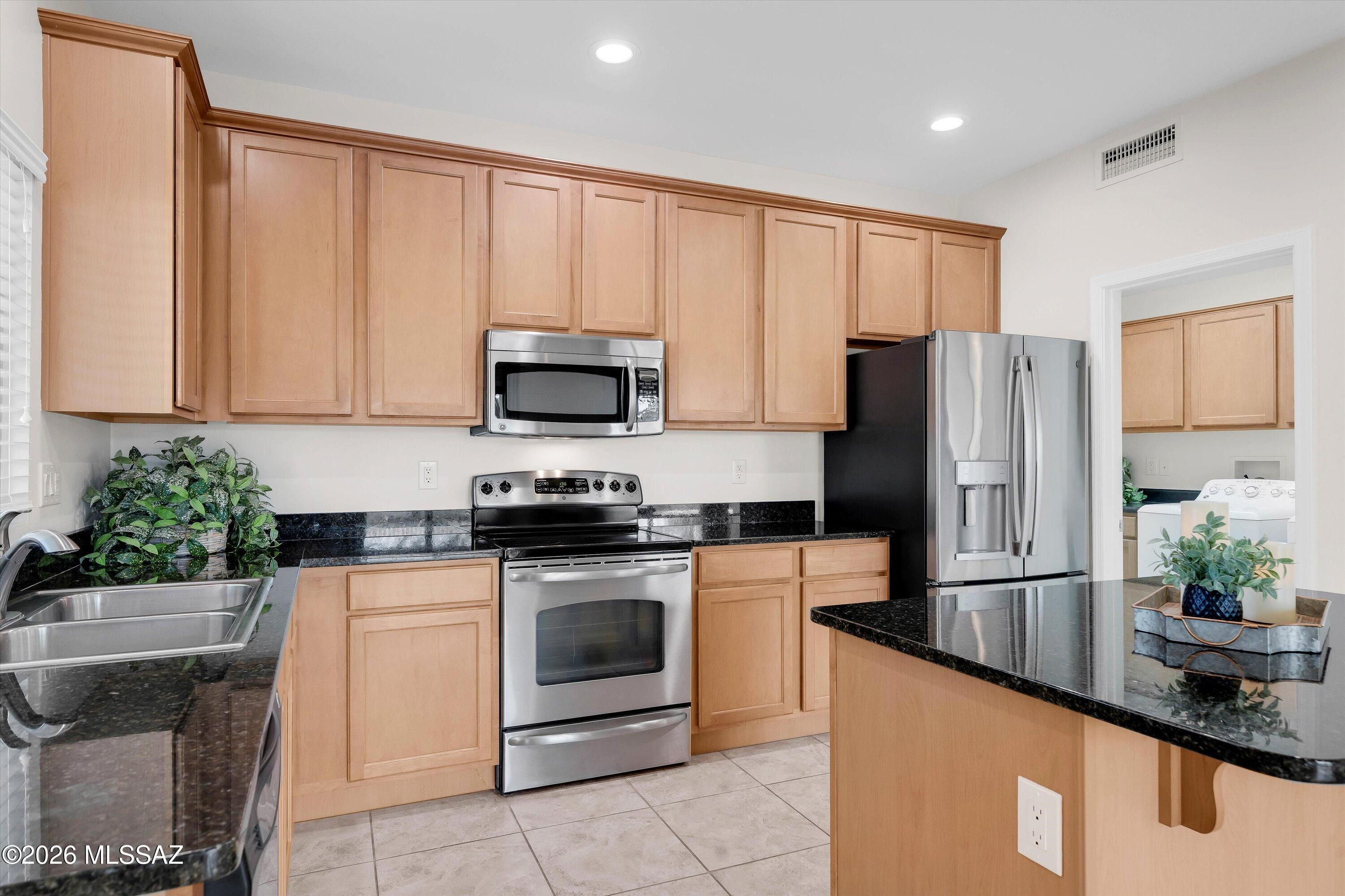 39728 S Sand Crest Drive