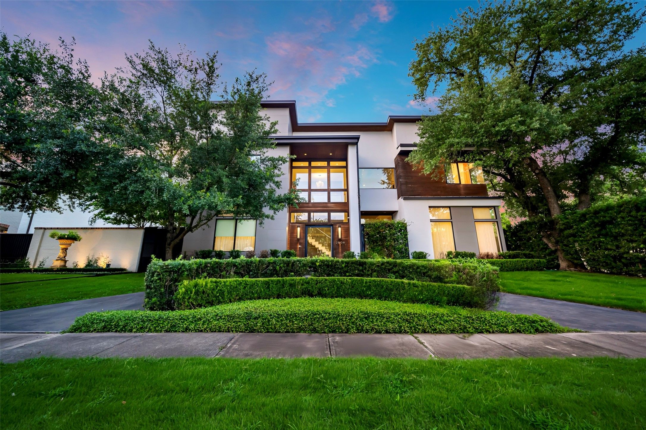 2608 Barbara Lane