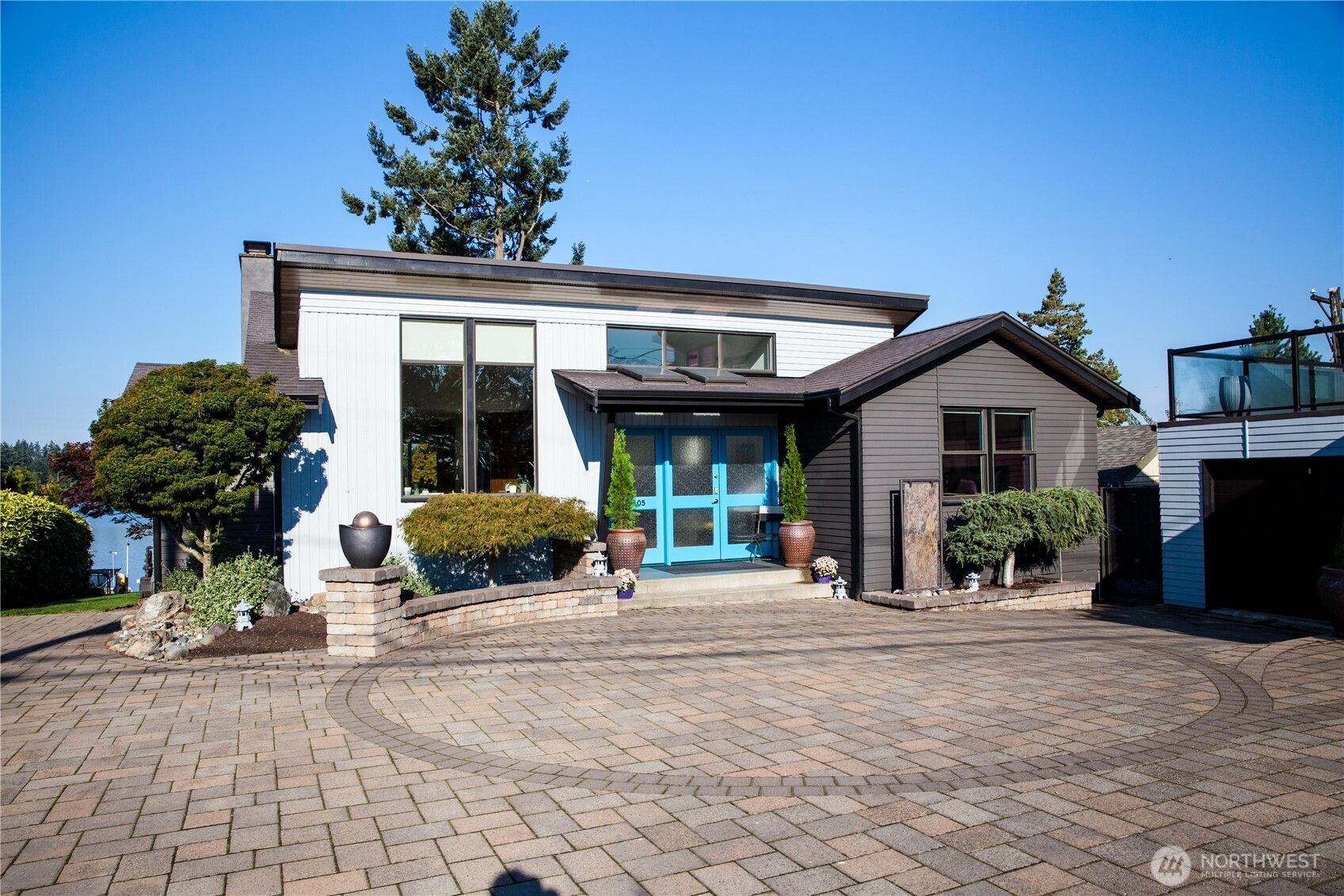 19605 Military Road S