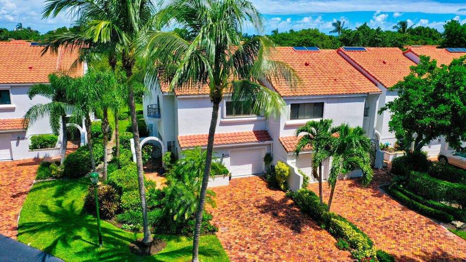 5566 N Ocean Boulevard 15c