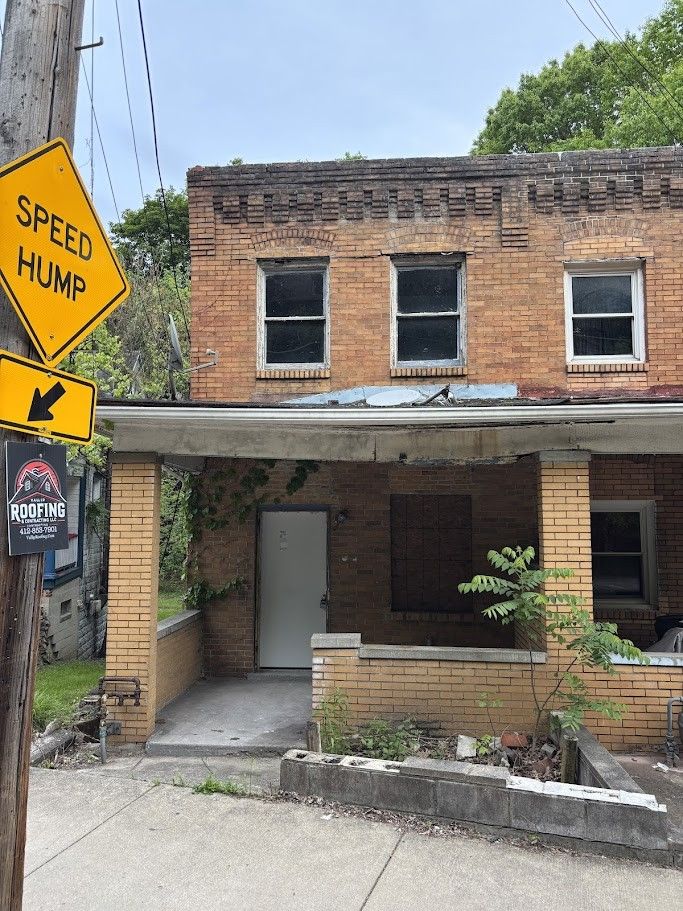 1101 Woods Run Ave