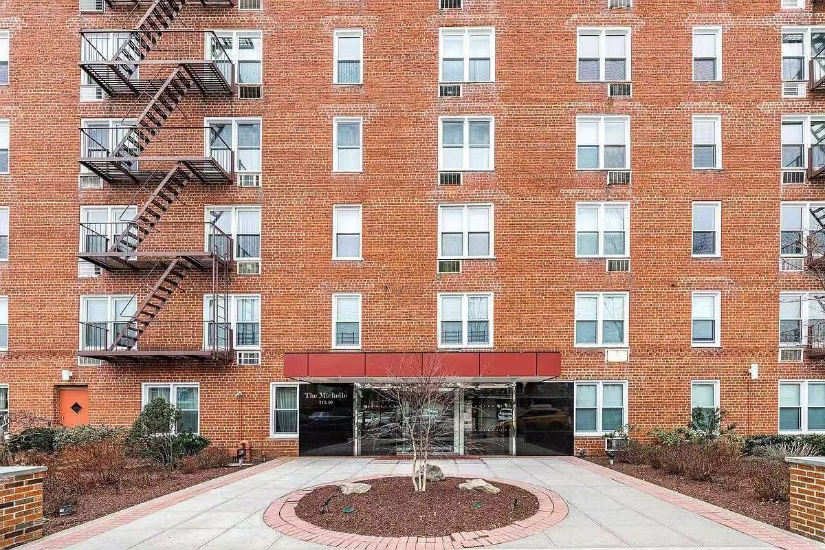 210-50 41 Avenue 2F
