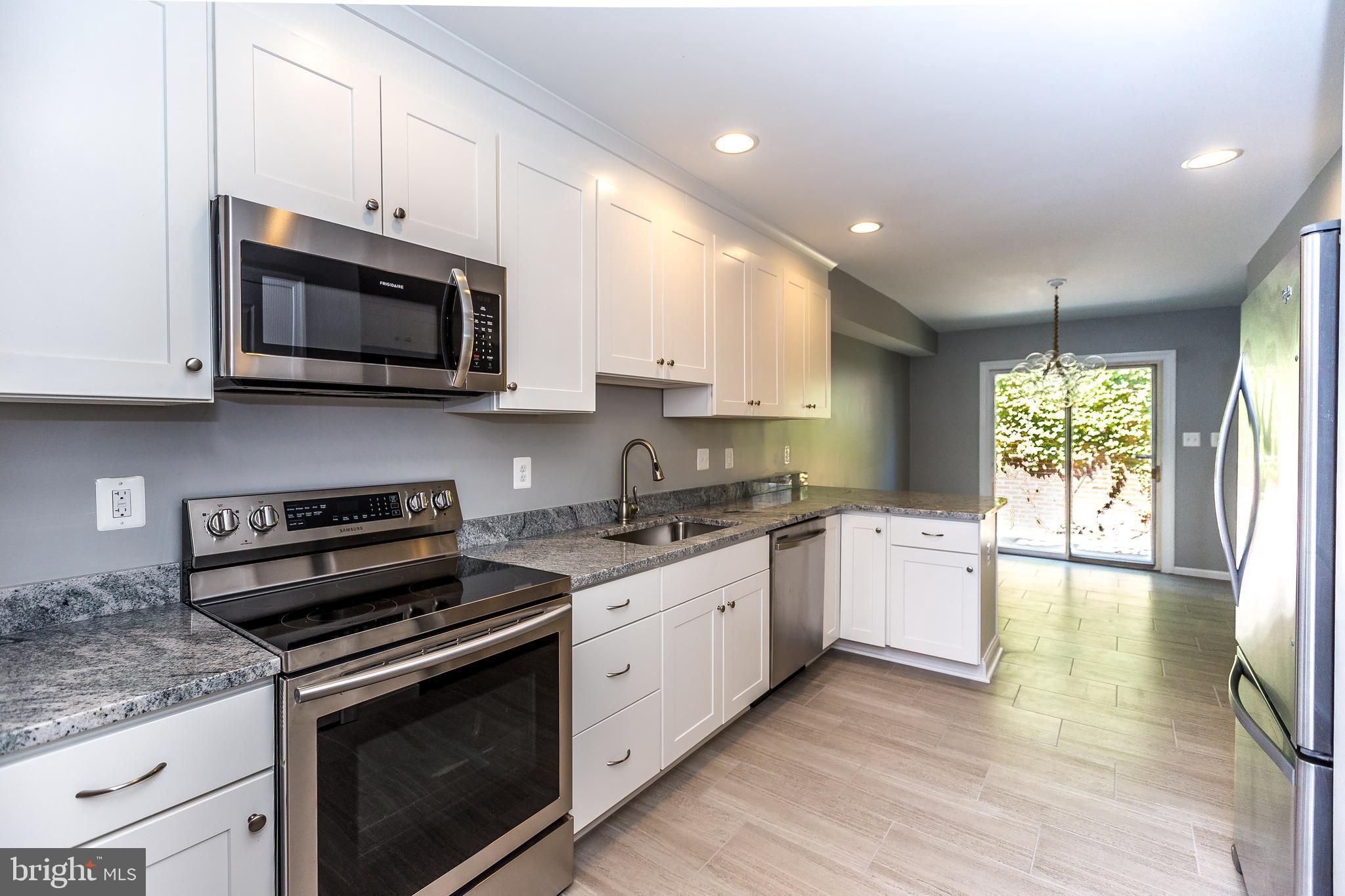 18 E Montgomery Street