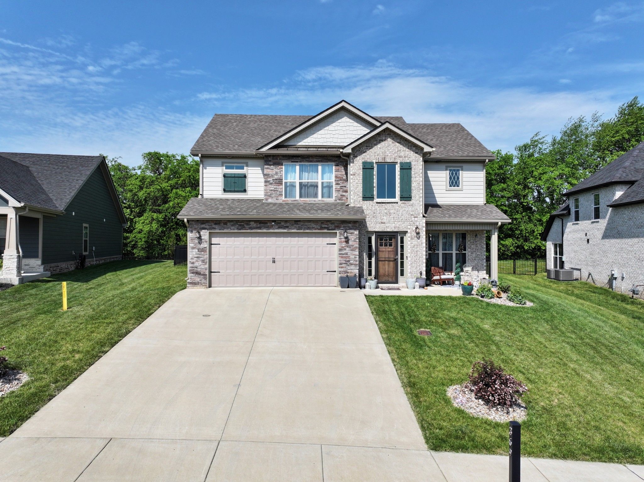 369 Frontier Dr