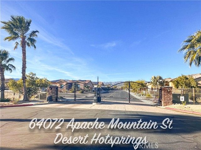 64072 Apache Mountain