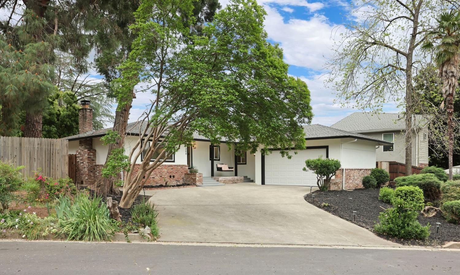 304 Alta Vista Avenue