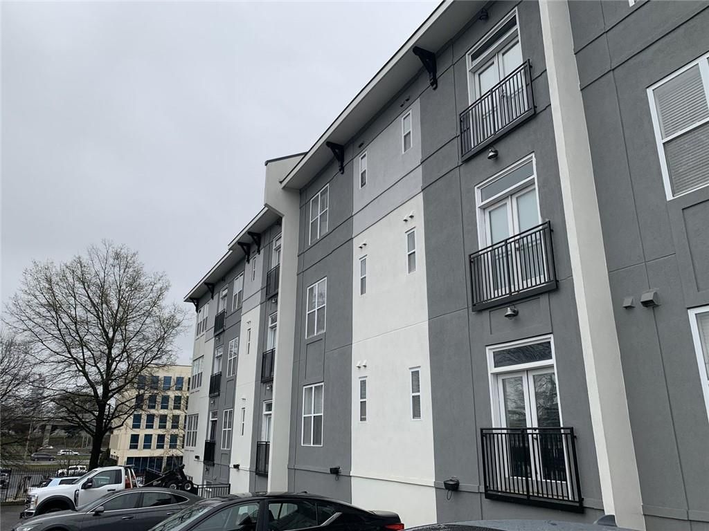 502 Pryor Street Sw 332