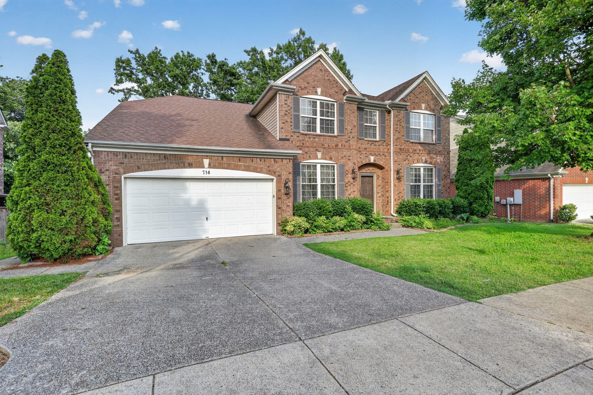 714 Crestmark Dr