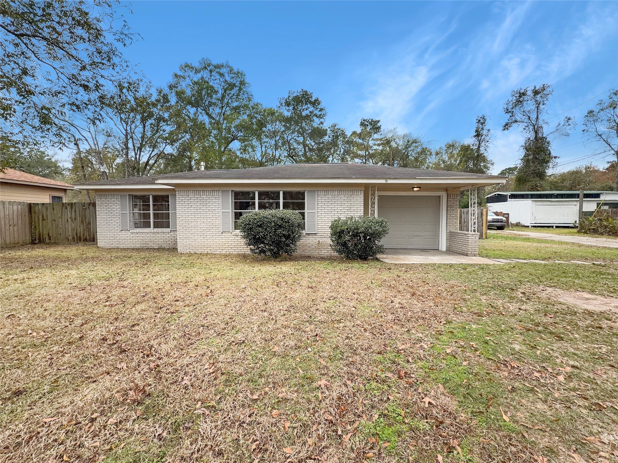 1000 Crescent Boulevard