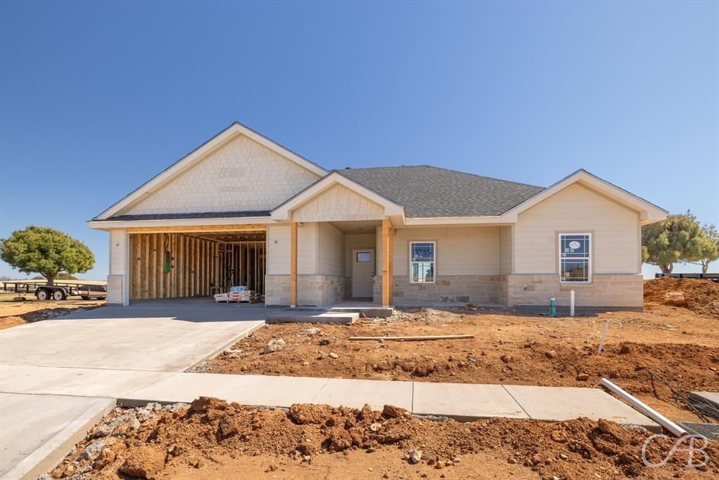 3835 National Drive