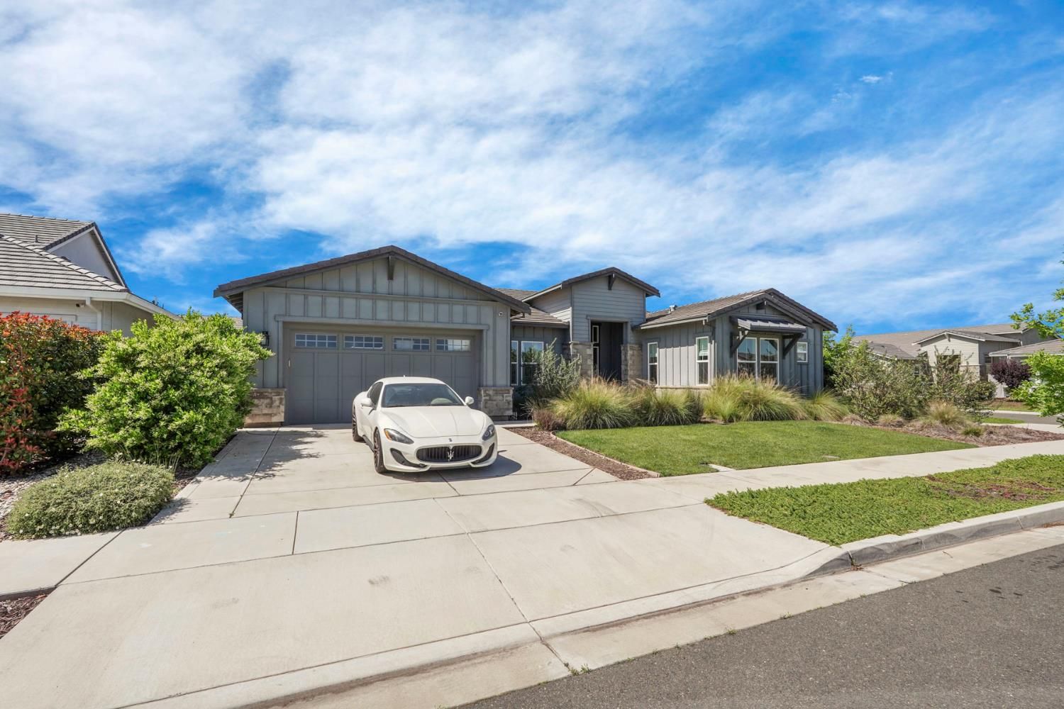 2573 Feathermint Lane