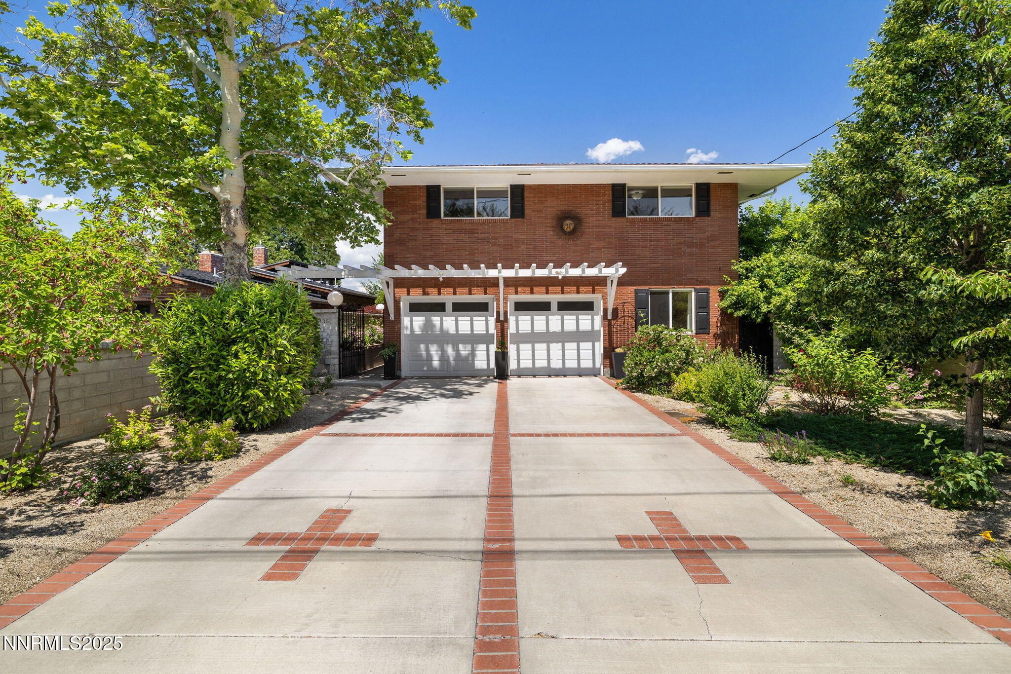 1435 Palisade Drive