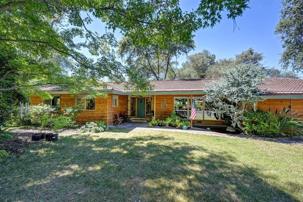 7912 Oak Glen Lane
