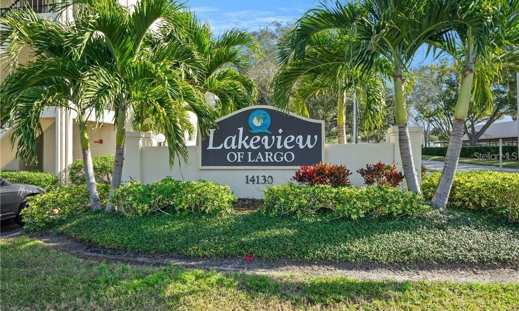 Lakeview of Largo