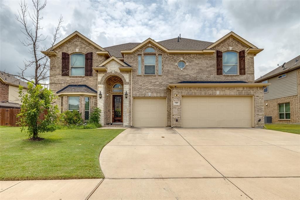 709 Netherfield Parkway