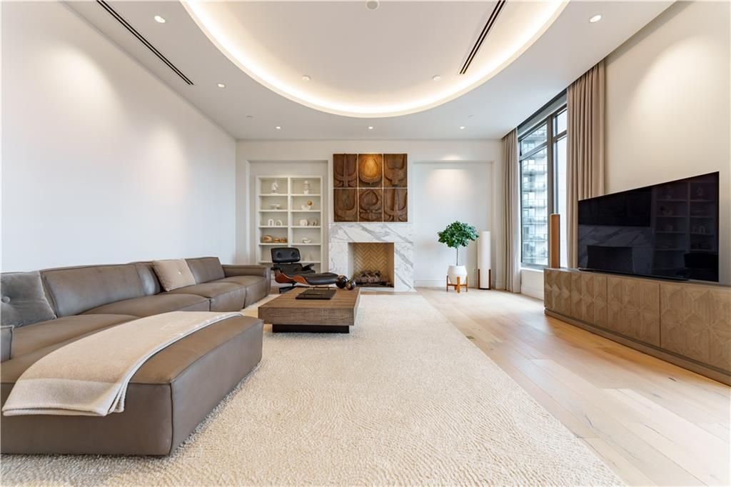 3376 Peachtree Road Ne 32A