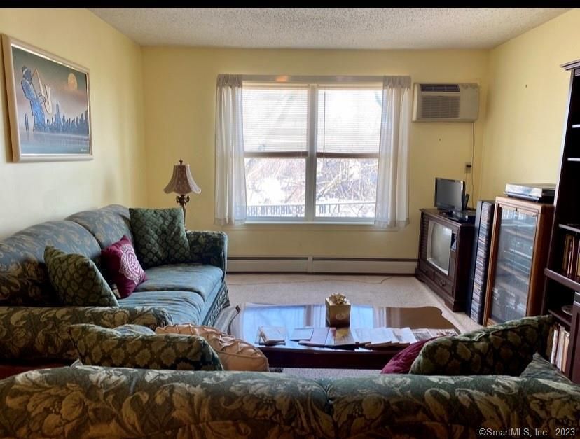 100 San Vincenzo Place 25