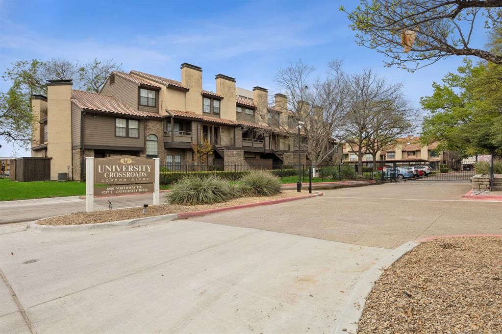 5757 E University Boulevard 27L