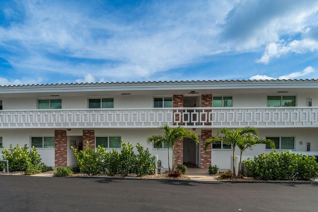 331 Tequesta Drive 114