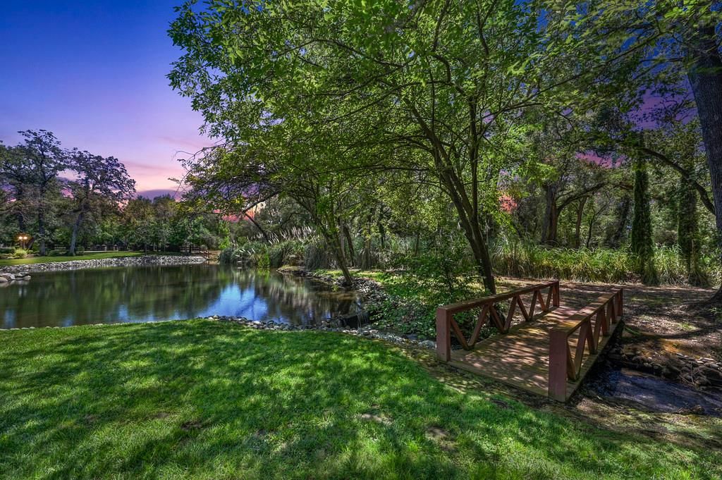 8500 Moss Court