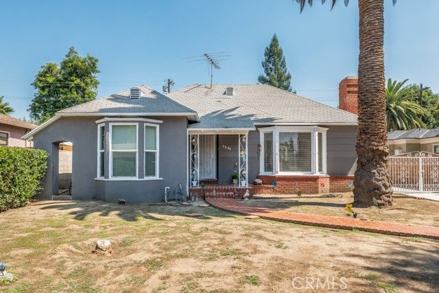 5646 Vesper Avenue