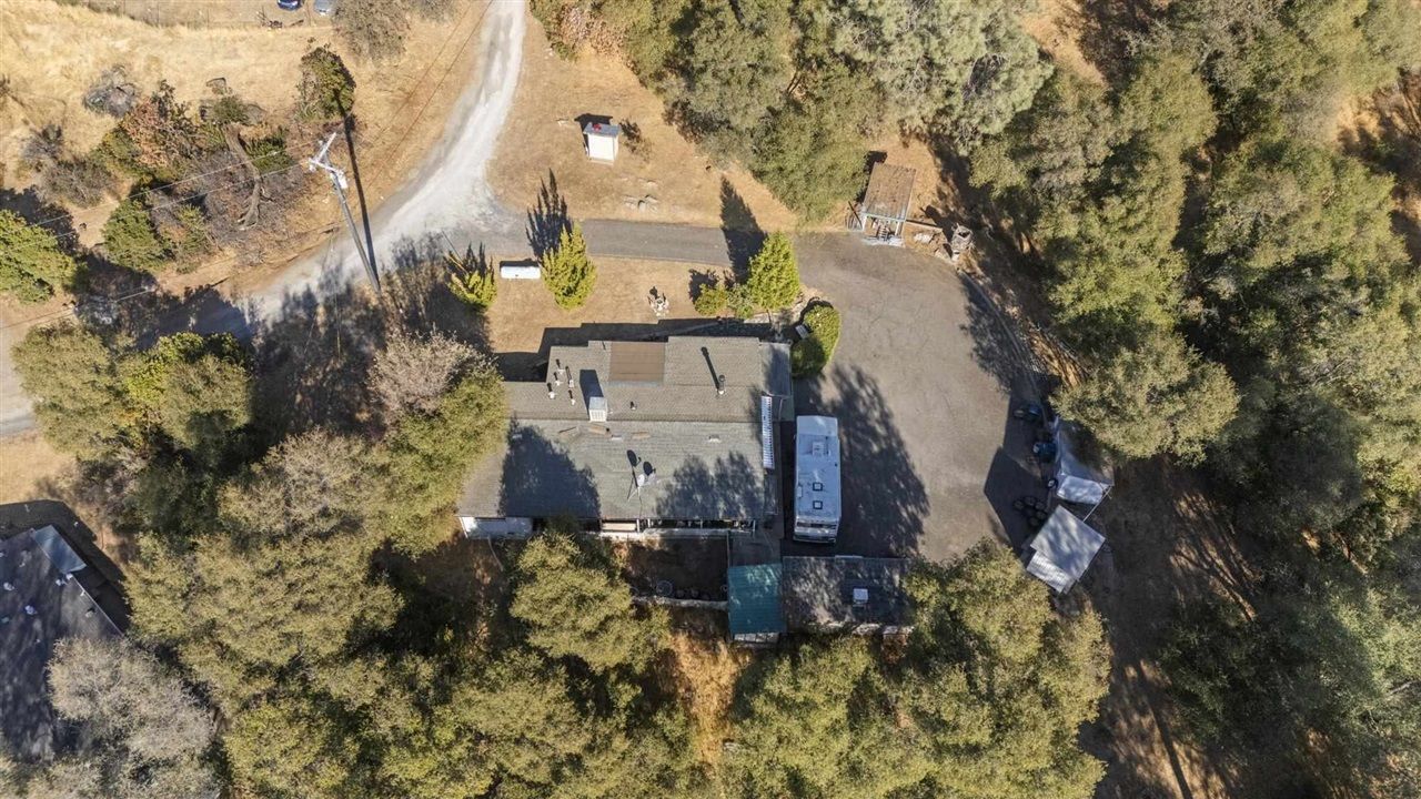14925 Los Robles Lane