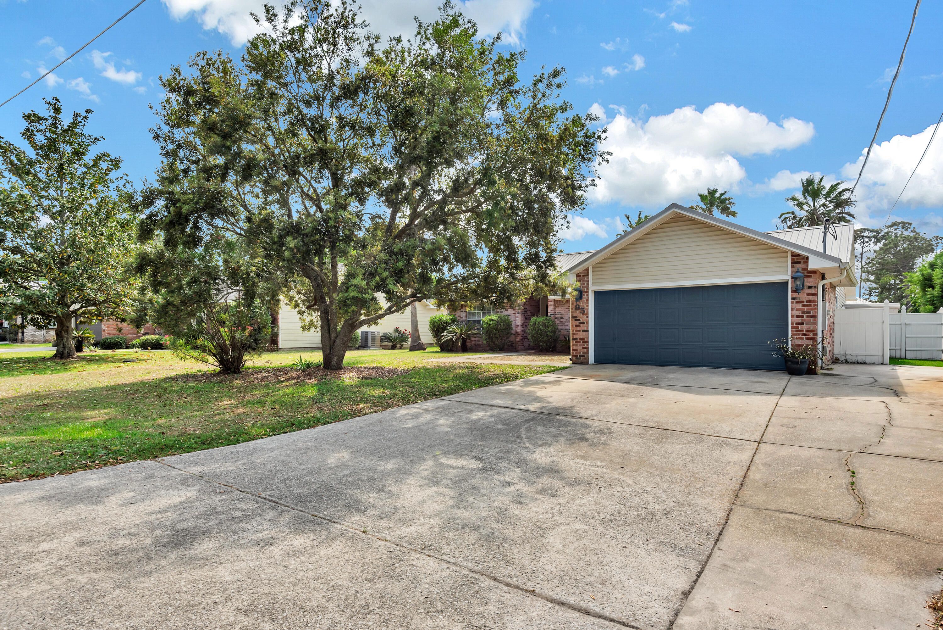 95 Darrow Drive
