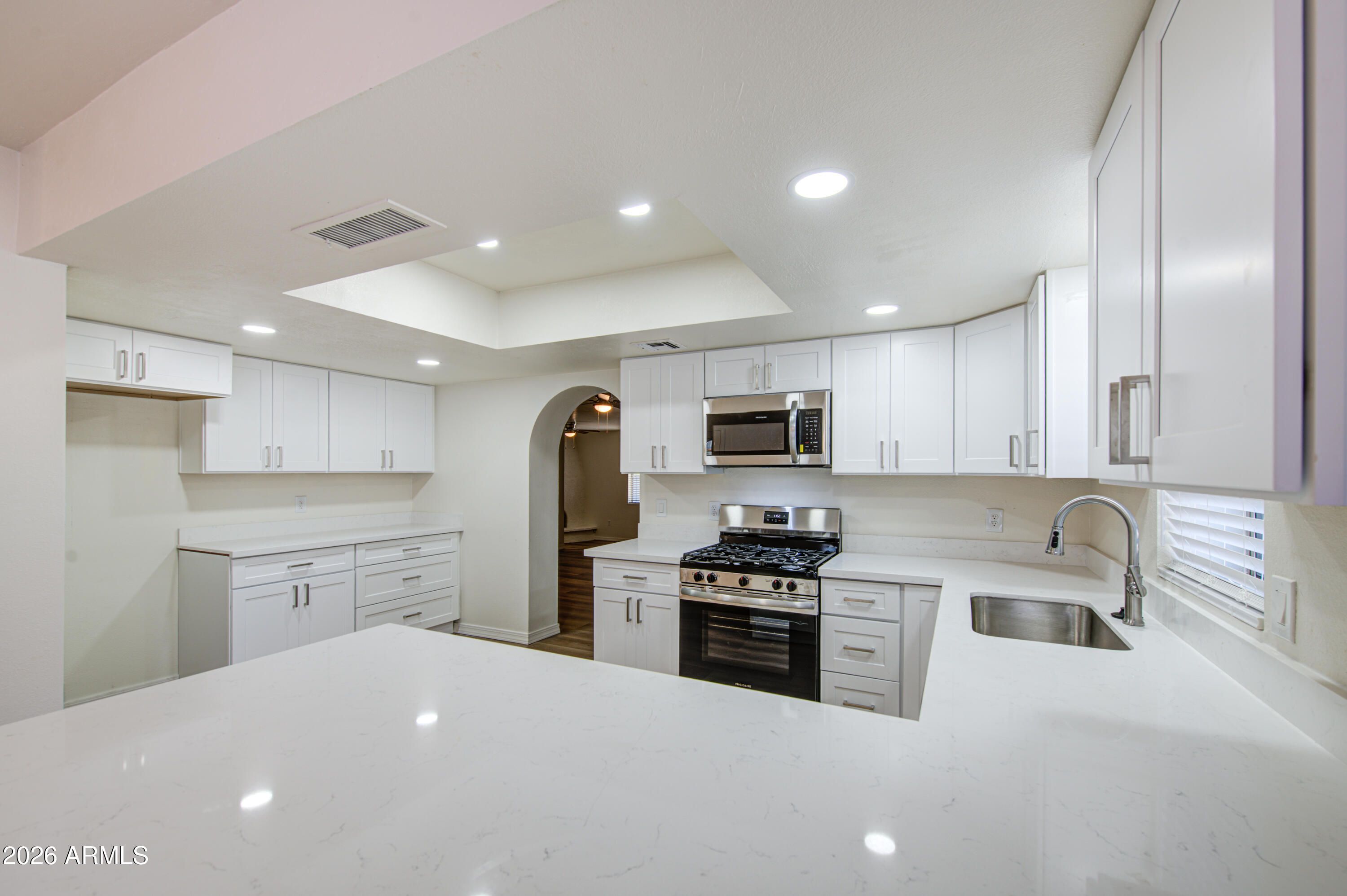 206 W Sunland Avenue