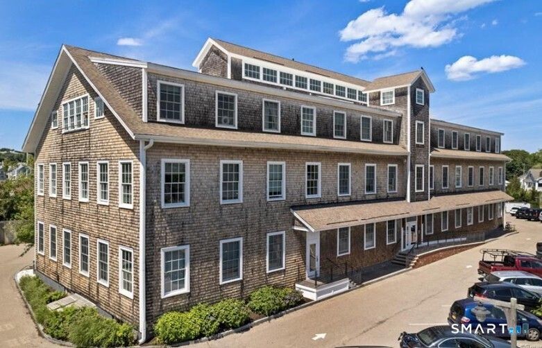 60 Willow Street 304