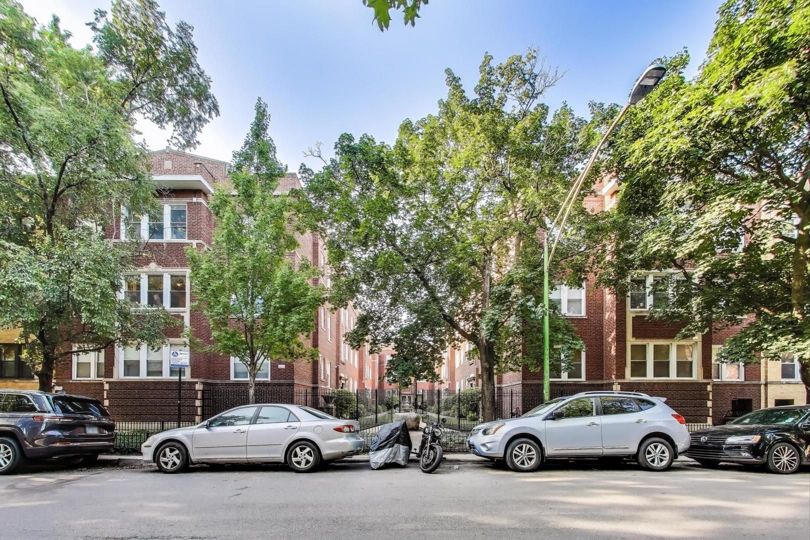 1350 W Estes Avenue 3S