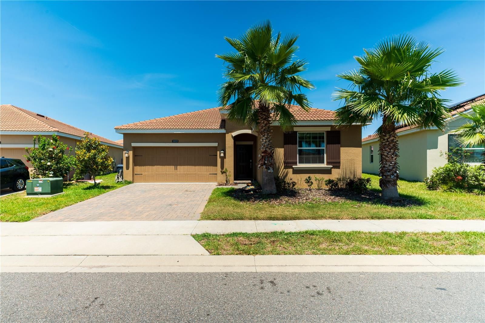 1015 Oak Bluff Drive