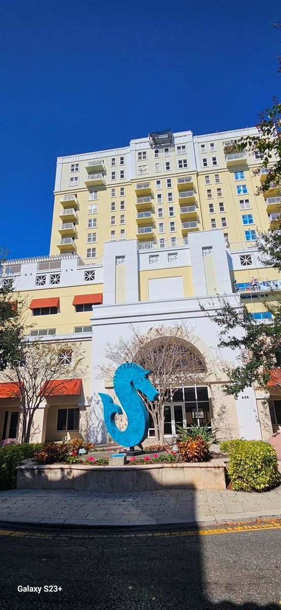 628 Cleveland Street 1207