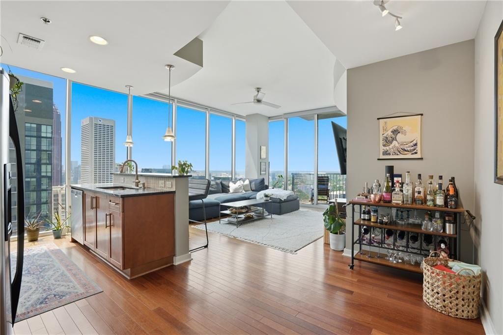 855 Peachtree Street Ne 2903