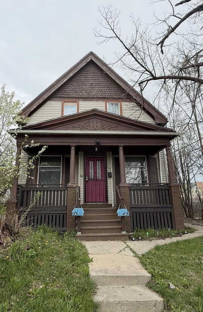 820 W Keefe Avenue