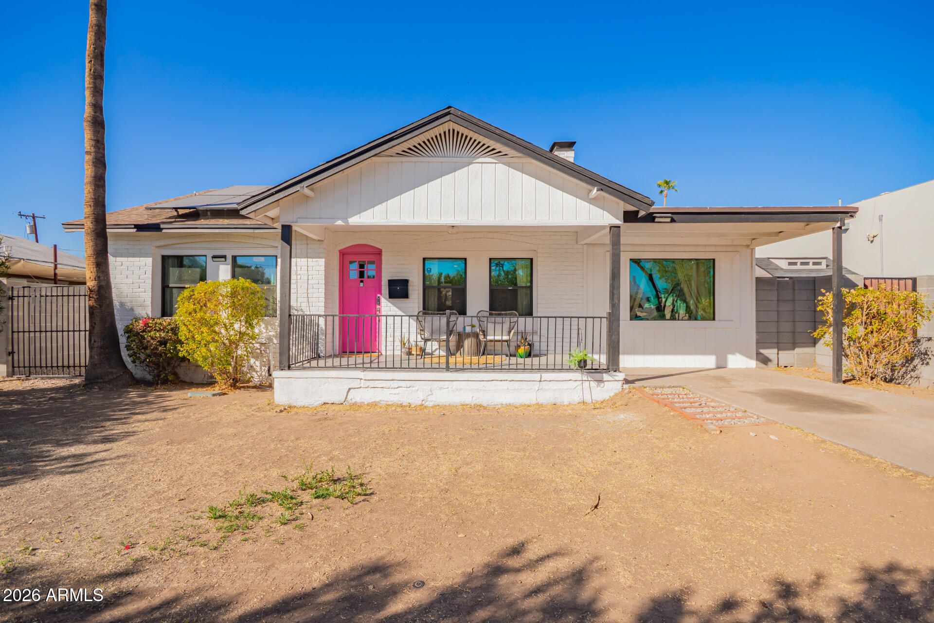 2320 E Harvard Street