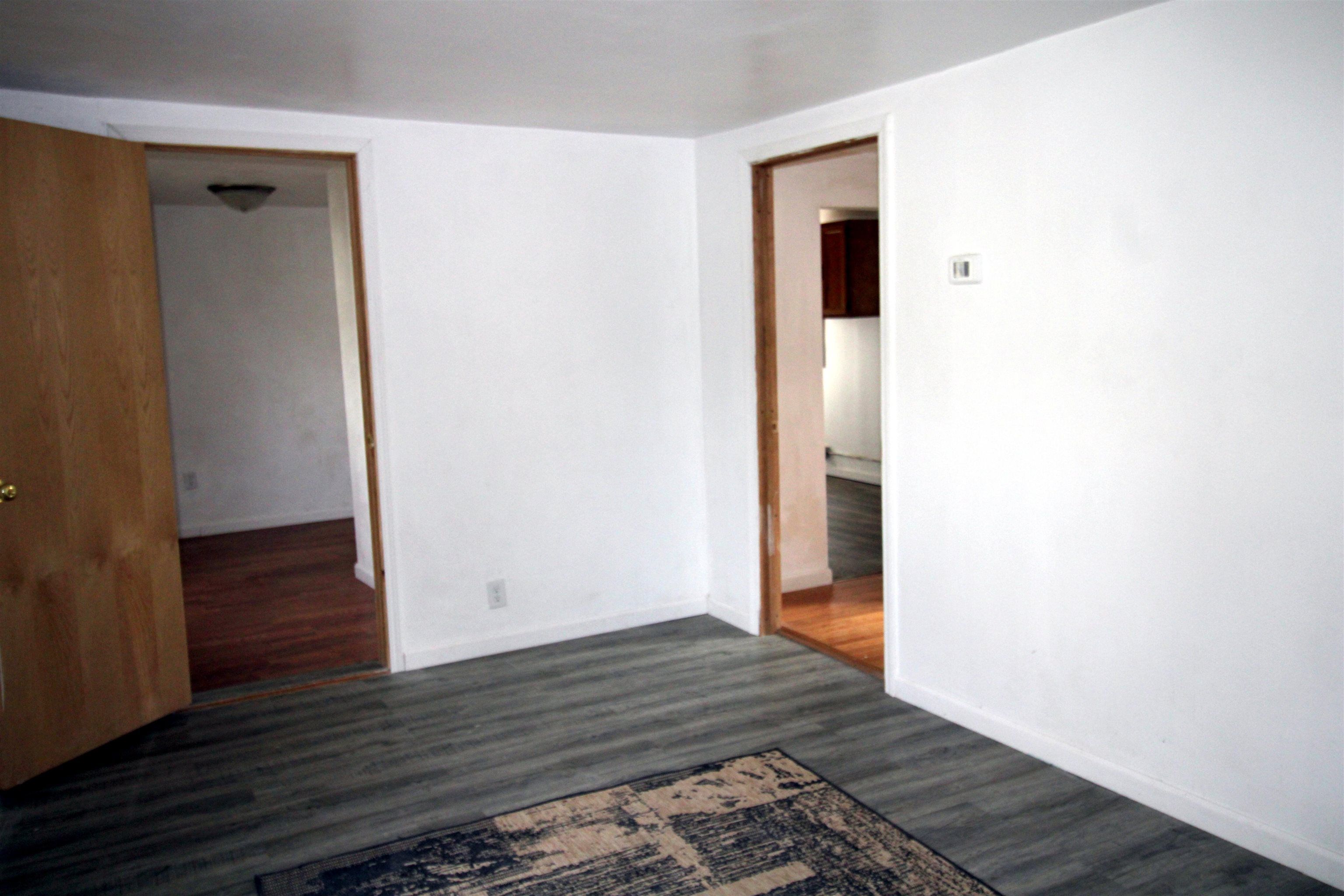 215 S Moore