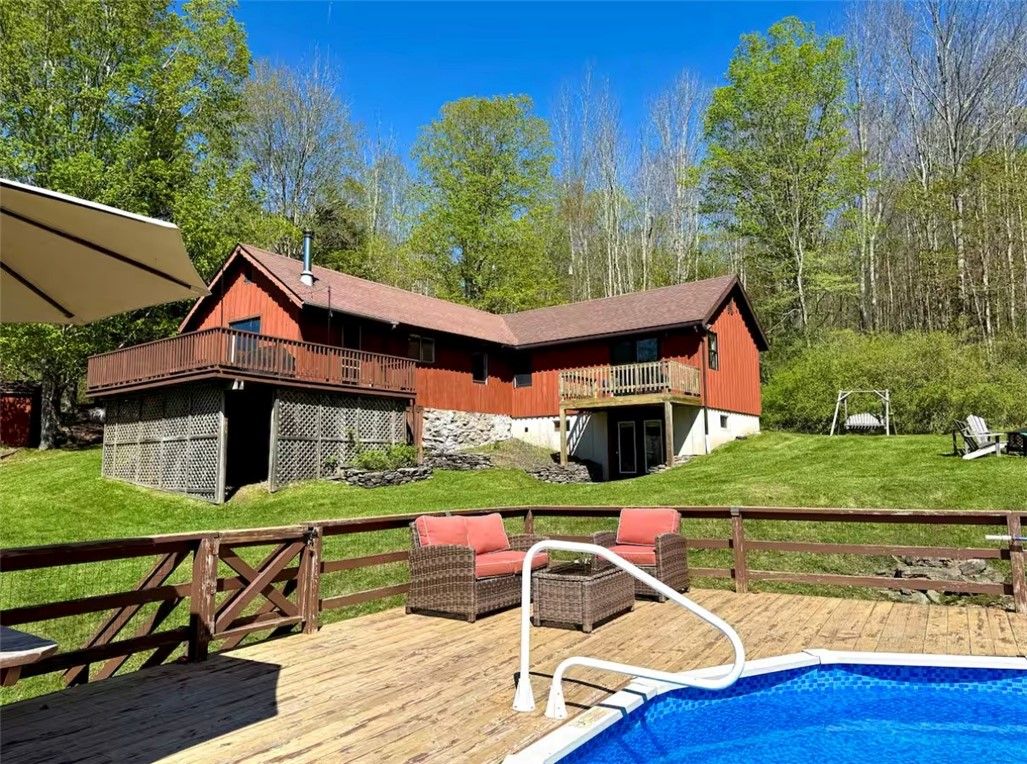 903 Dimmick Mtn Road