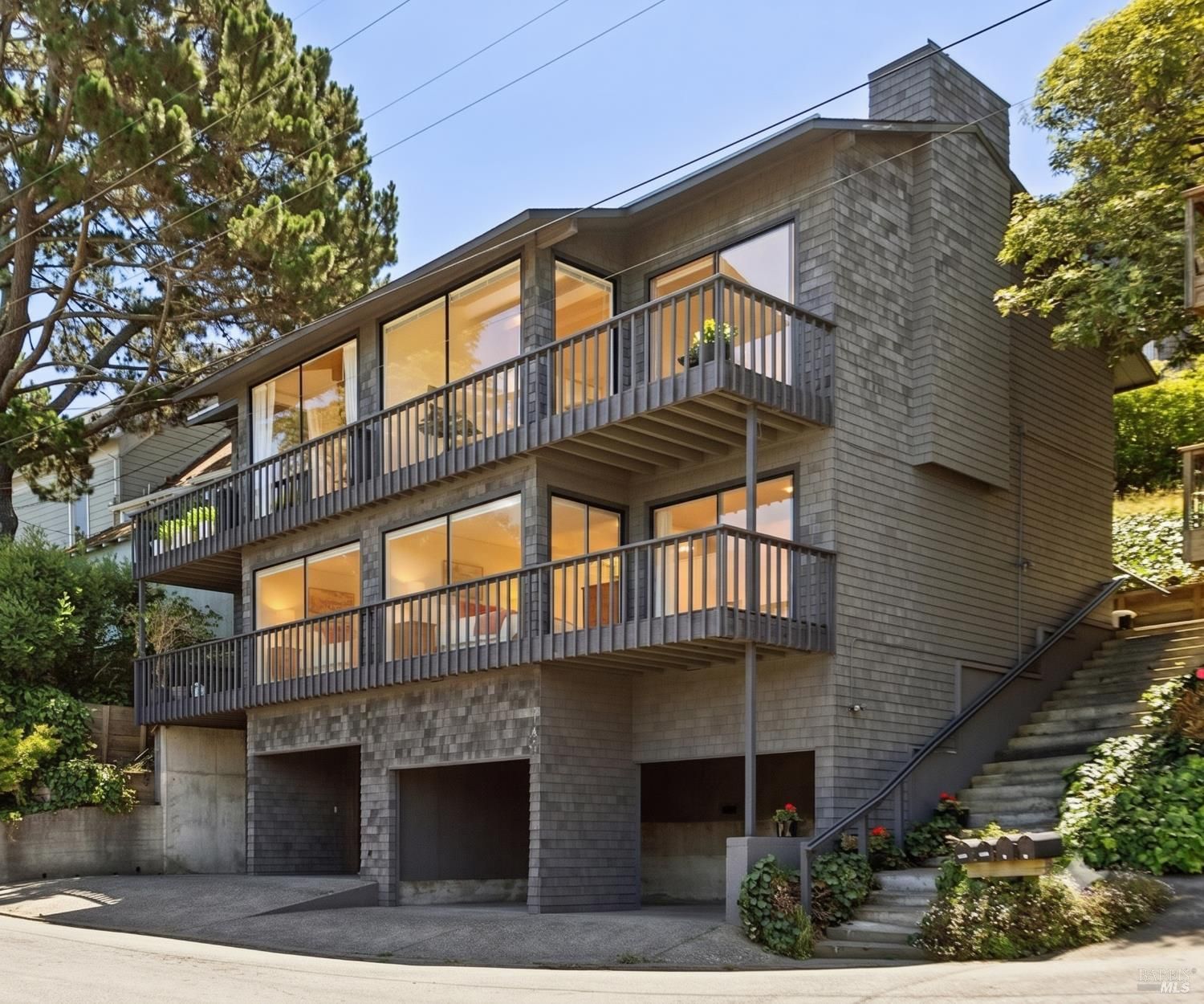 149 Filbert Avenue 147