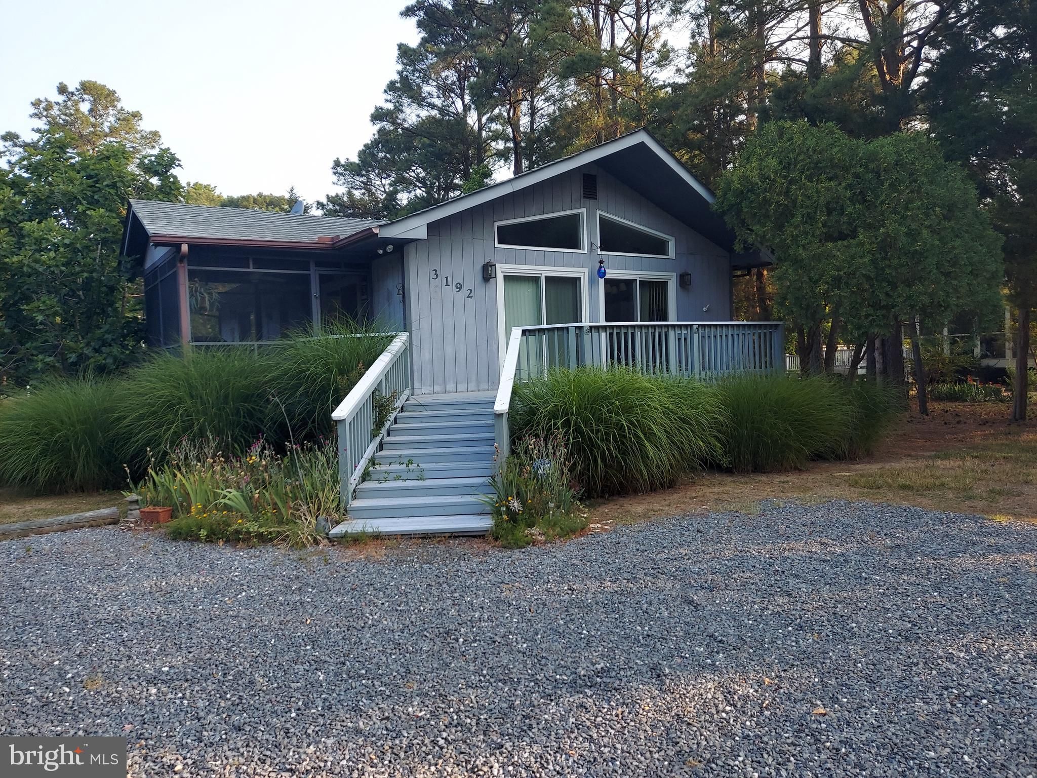 3192 Calvert Boulevard