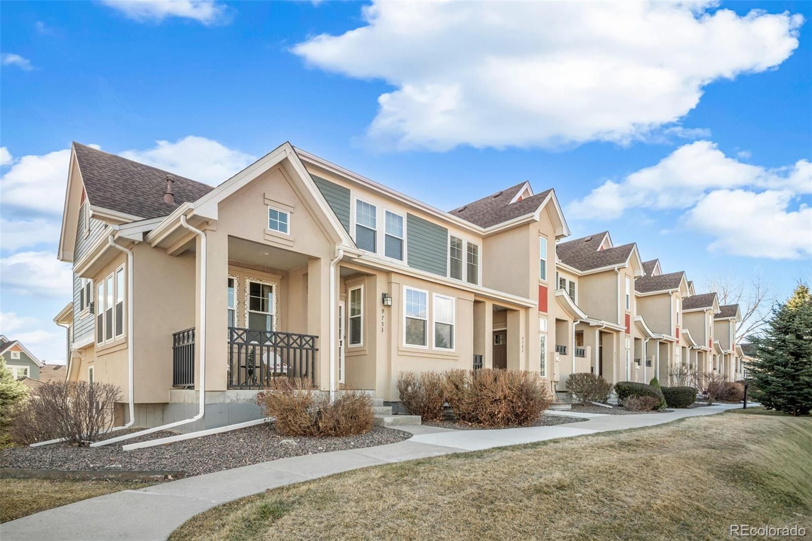 9763 W Hinsdale Lane