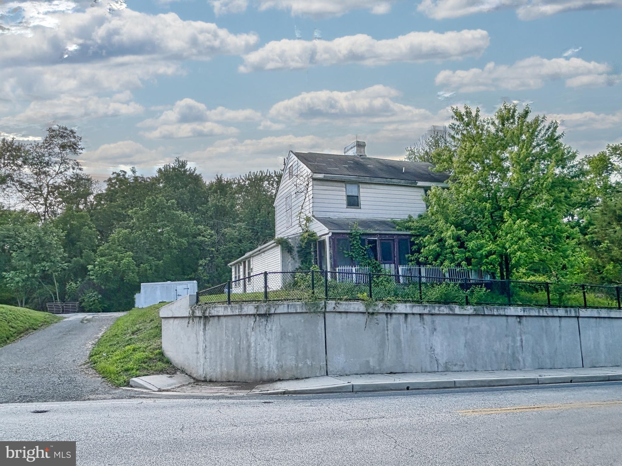 807 Bladen Street