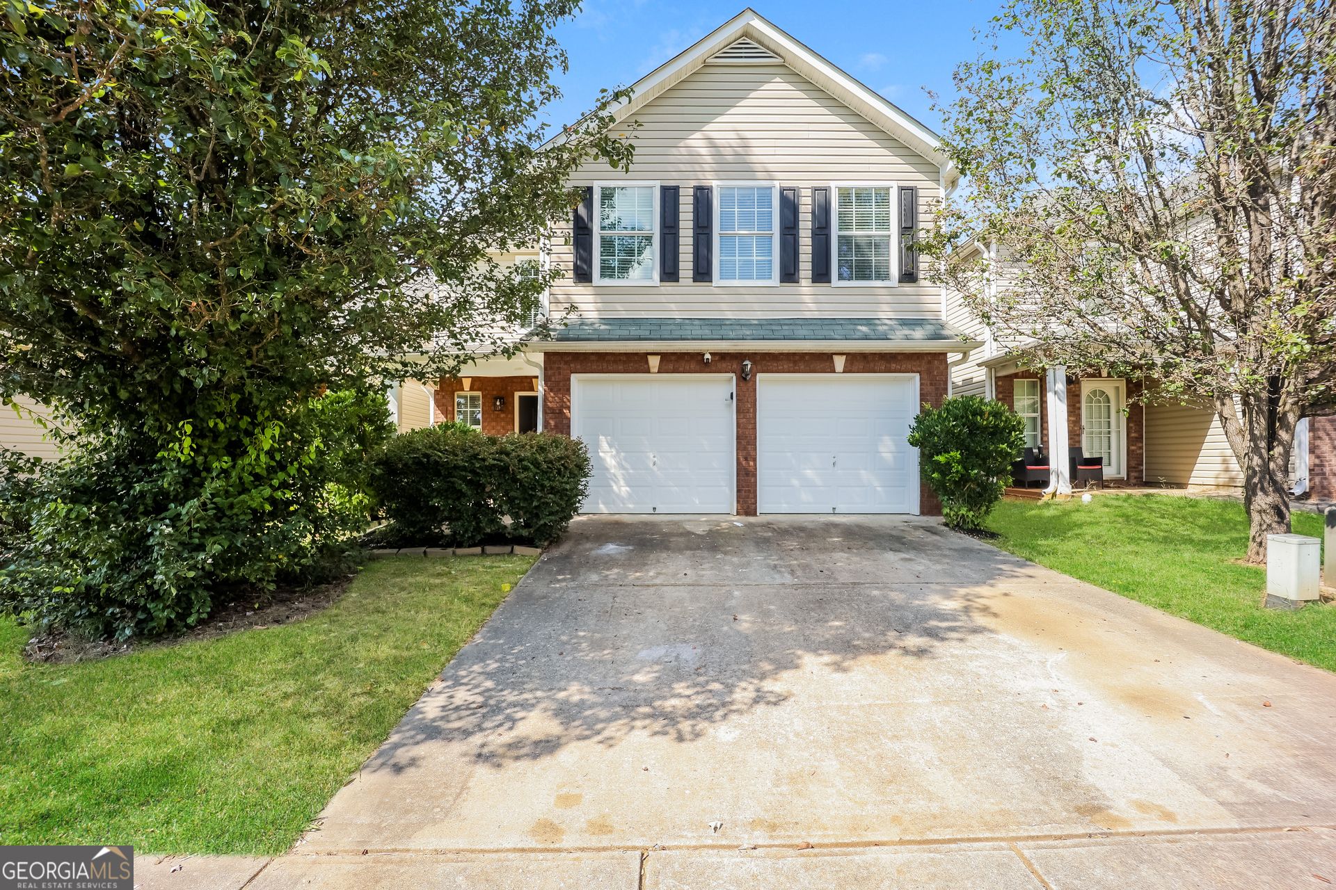 1829 Roble Drive