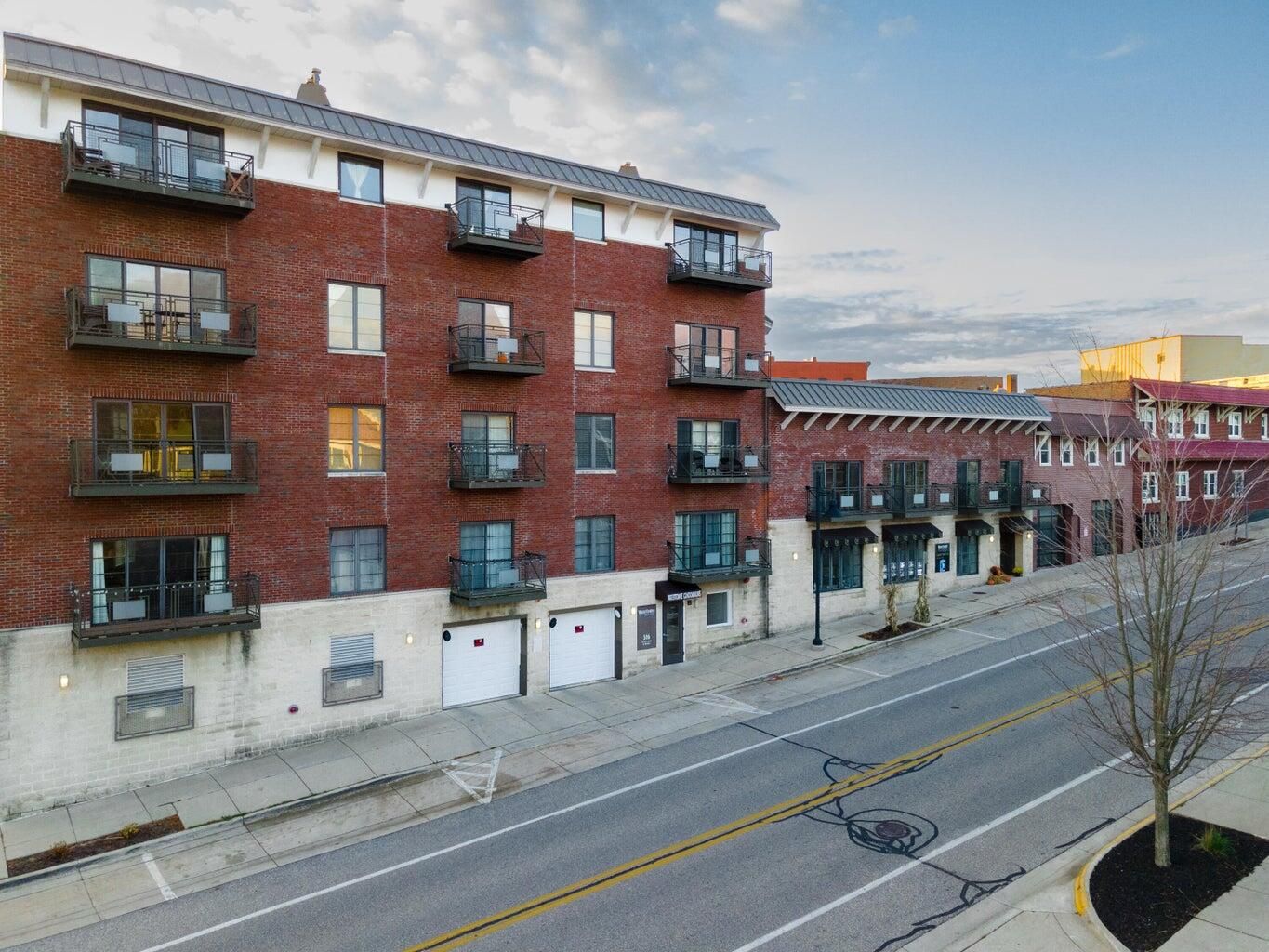 516 Williams Street 10