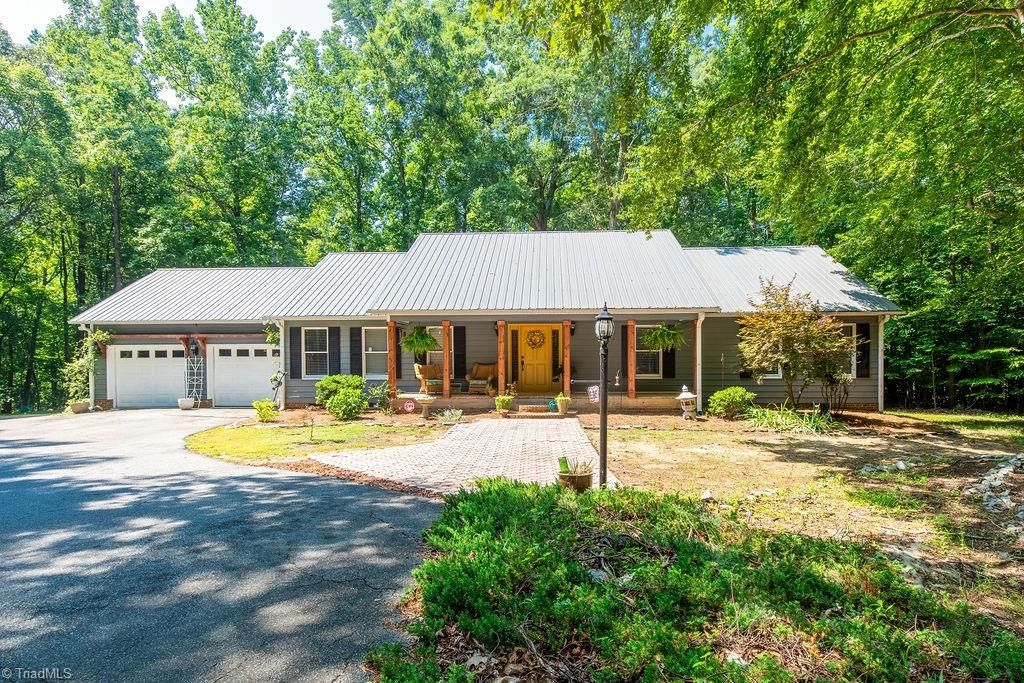 5685 Wagoner Road