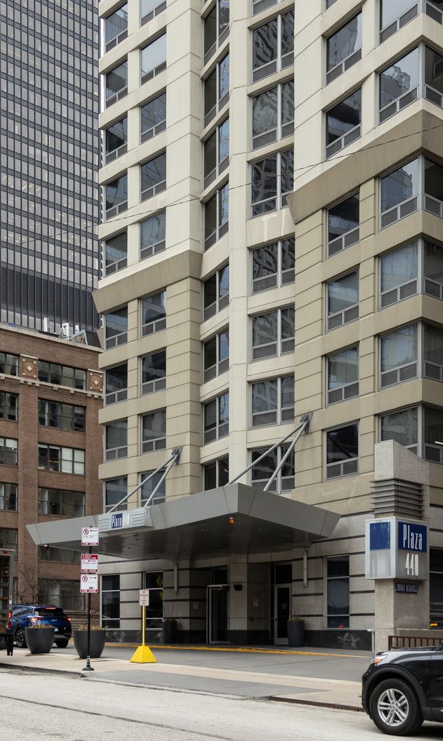 440 N Wabash Street 1807