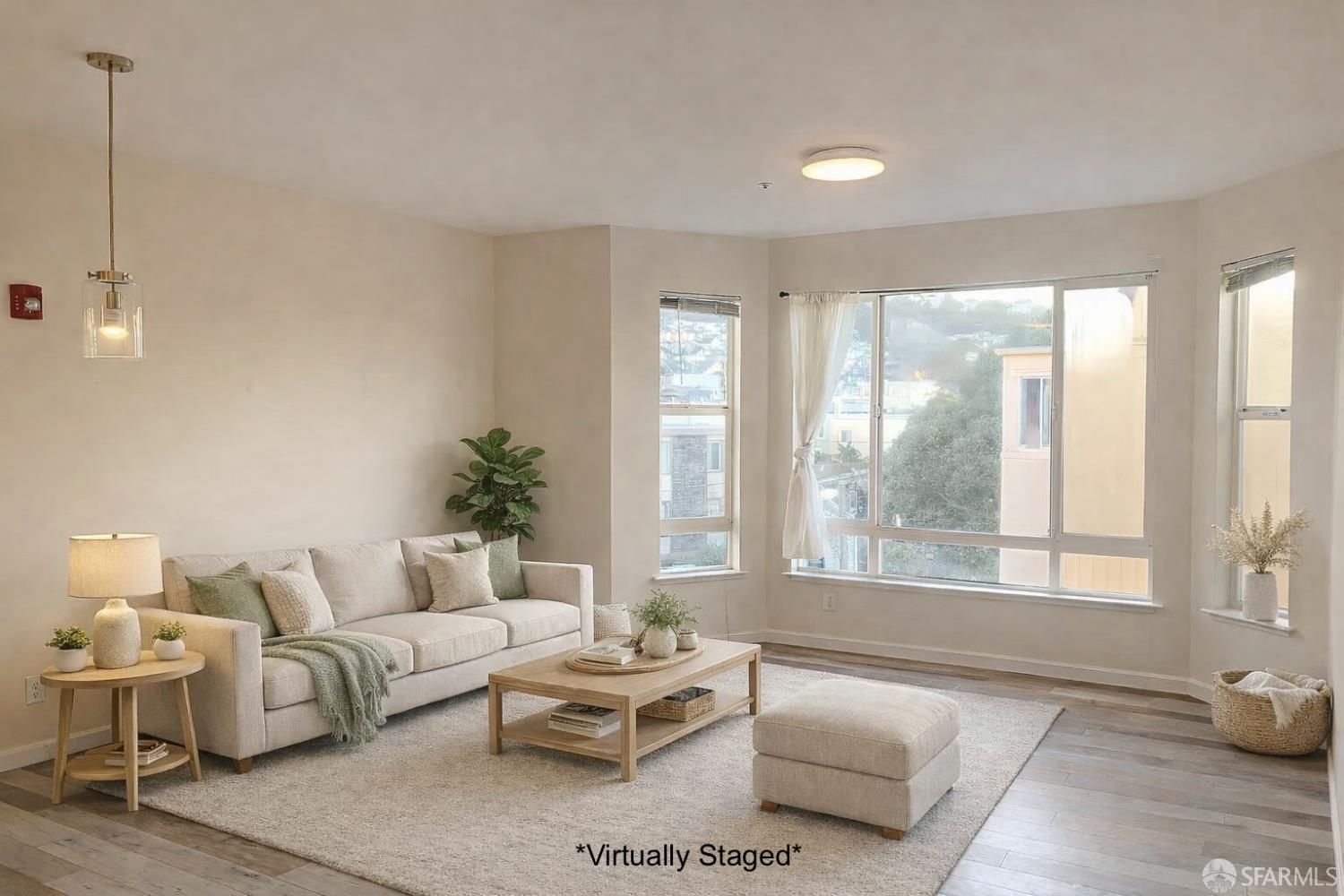 5810 Mission Street 404