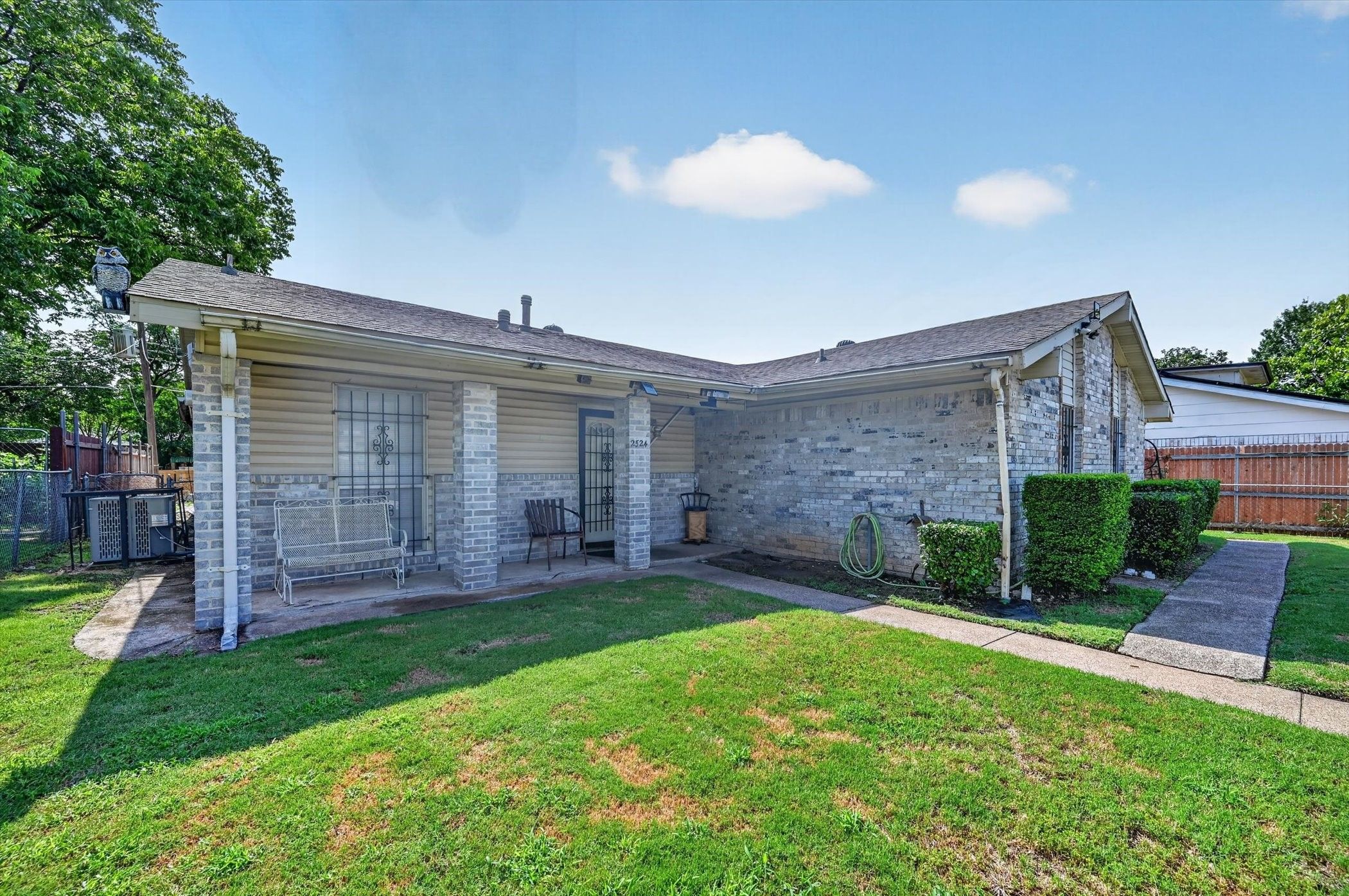 2524 N Saint Augustine Drive